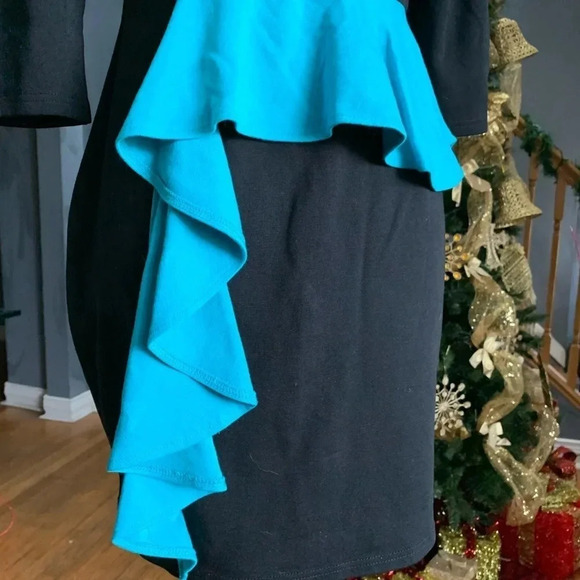 Dots Ruffle Peplum Dress - Picture 3 of 6